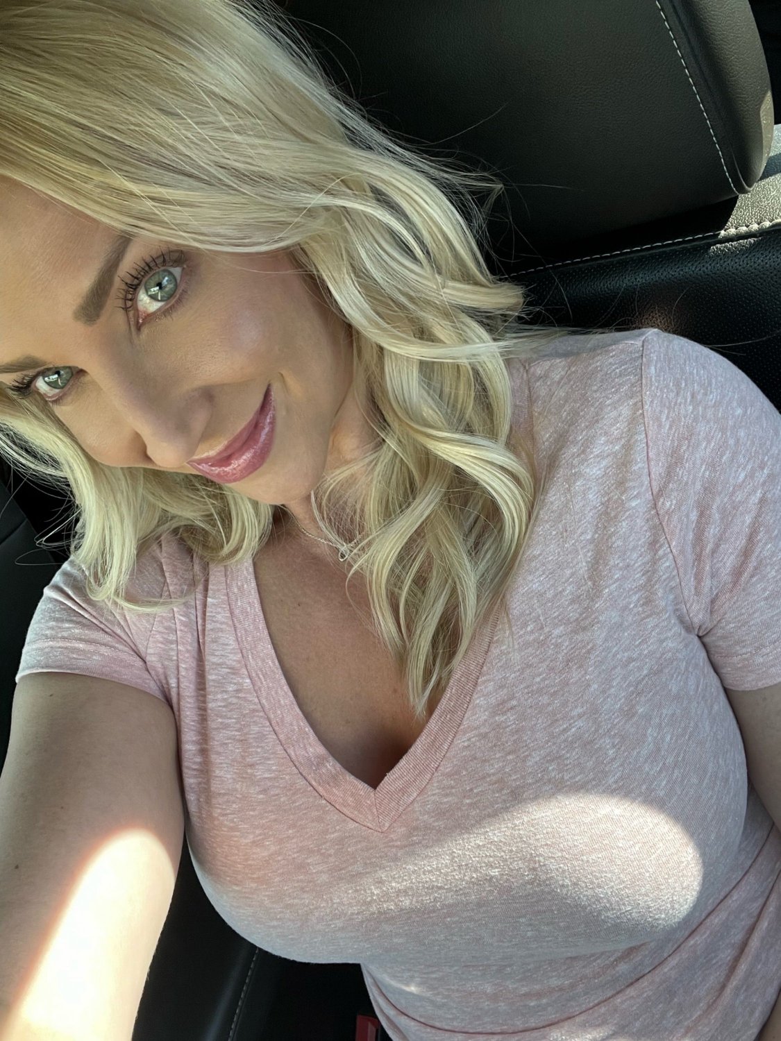 Sarah Exposed like a dirty whore #FIBTebXm