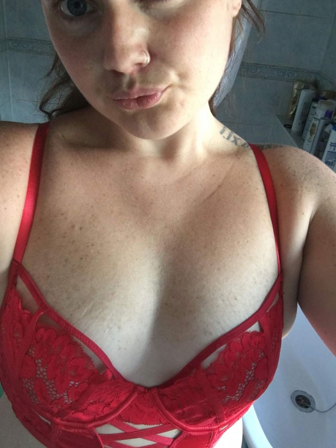 Slutty brunette milf wife #csgl5DGg