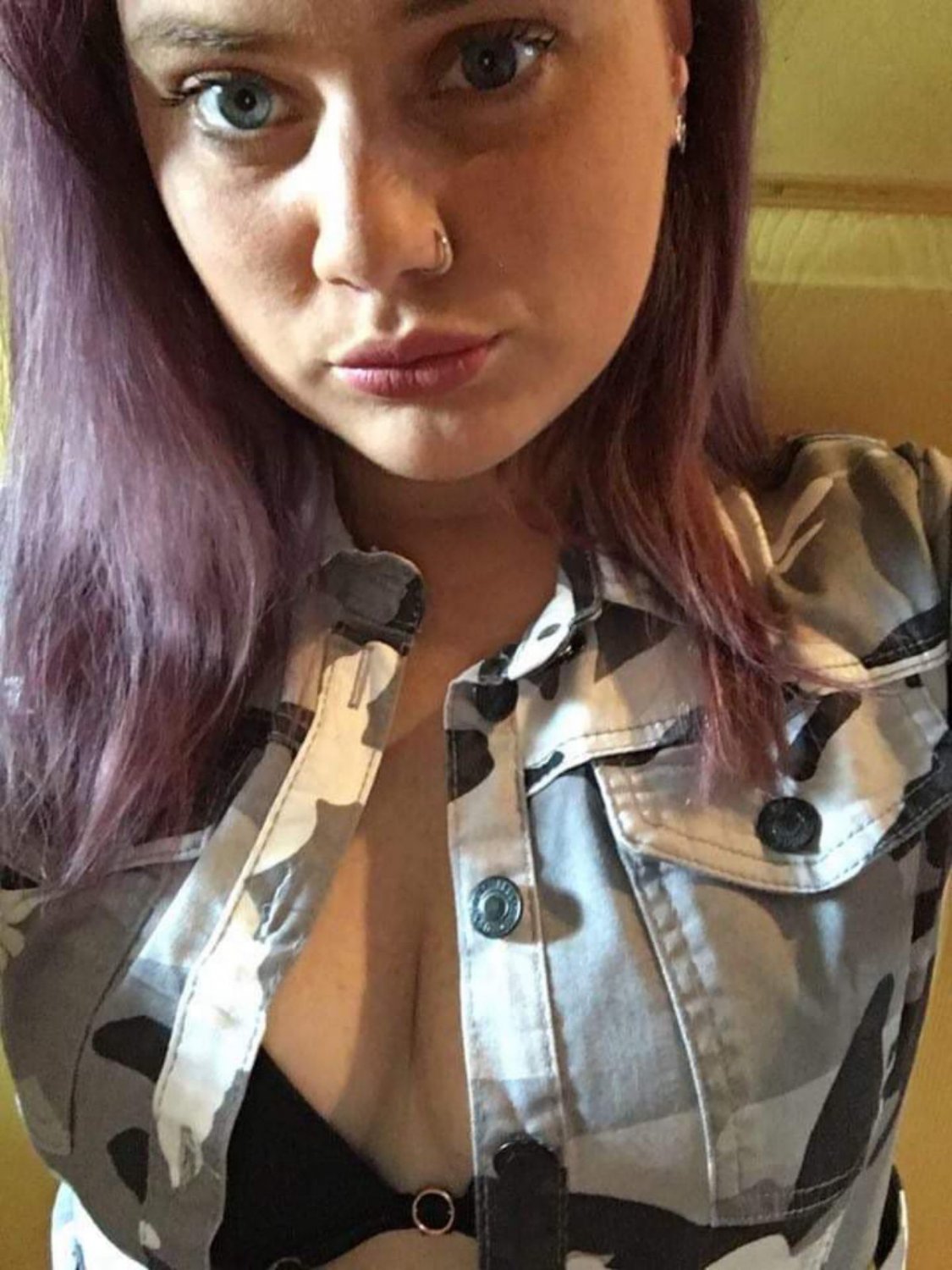 Slutty brunette milf wife #fFbdzFta