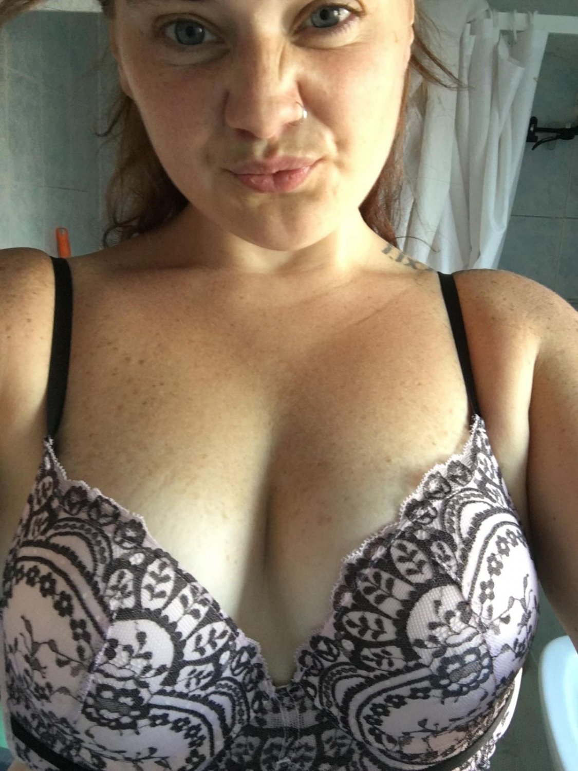 Slutty brunette milf wife #mfoKfal5