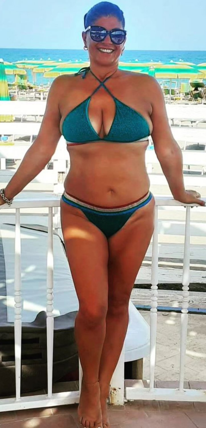 Nonnude Bikini Milfs #IgLsREGF