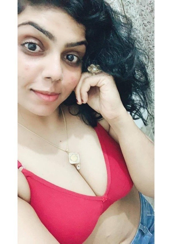 Desi Girl showing her BOOBS🔥🔥🔥 #TM6ritme