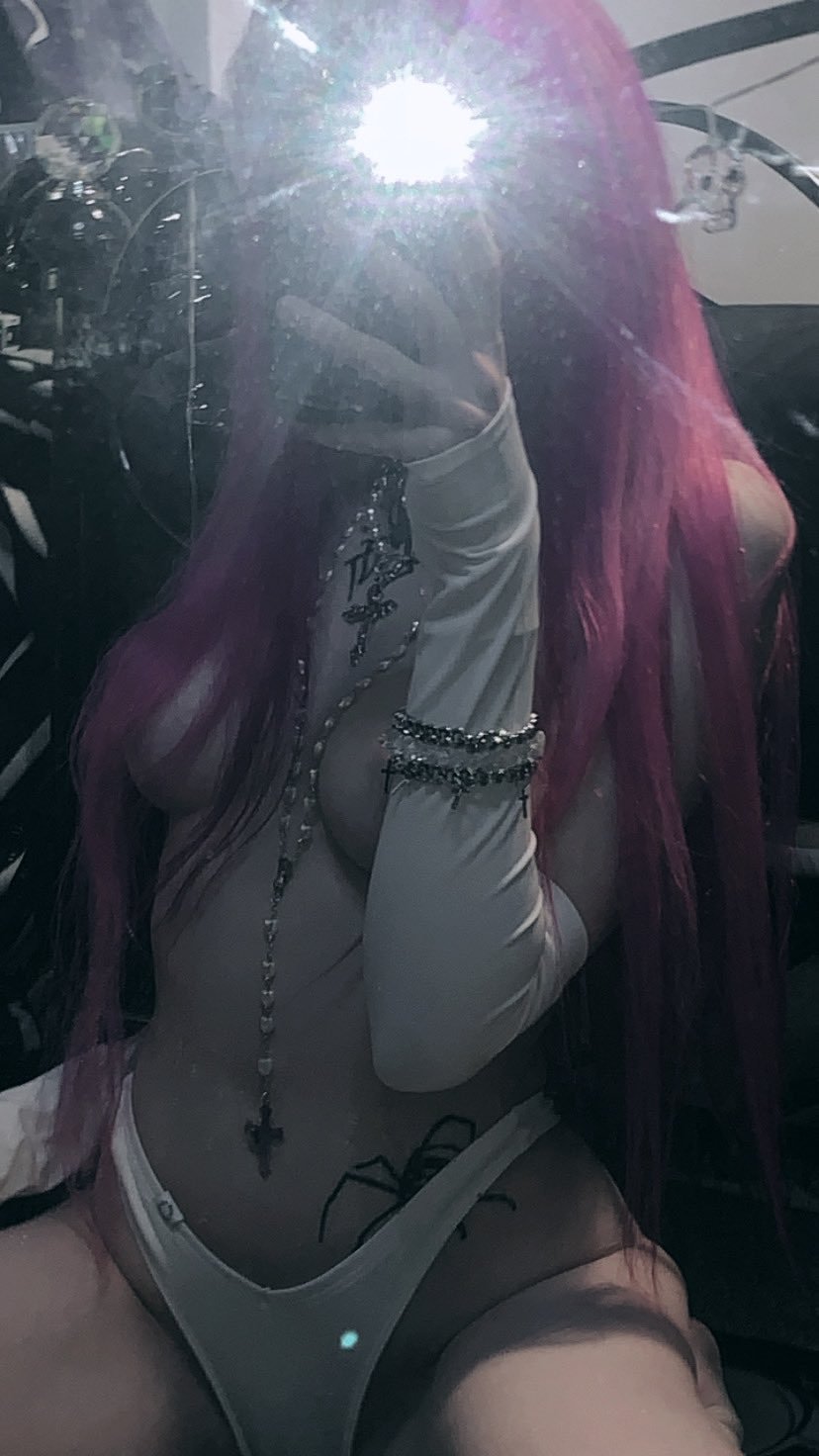 goth slut #P1enAlFQ