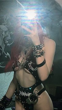 goth slut #TmTmZArd