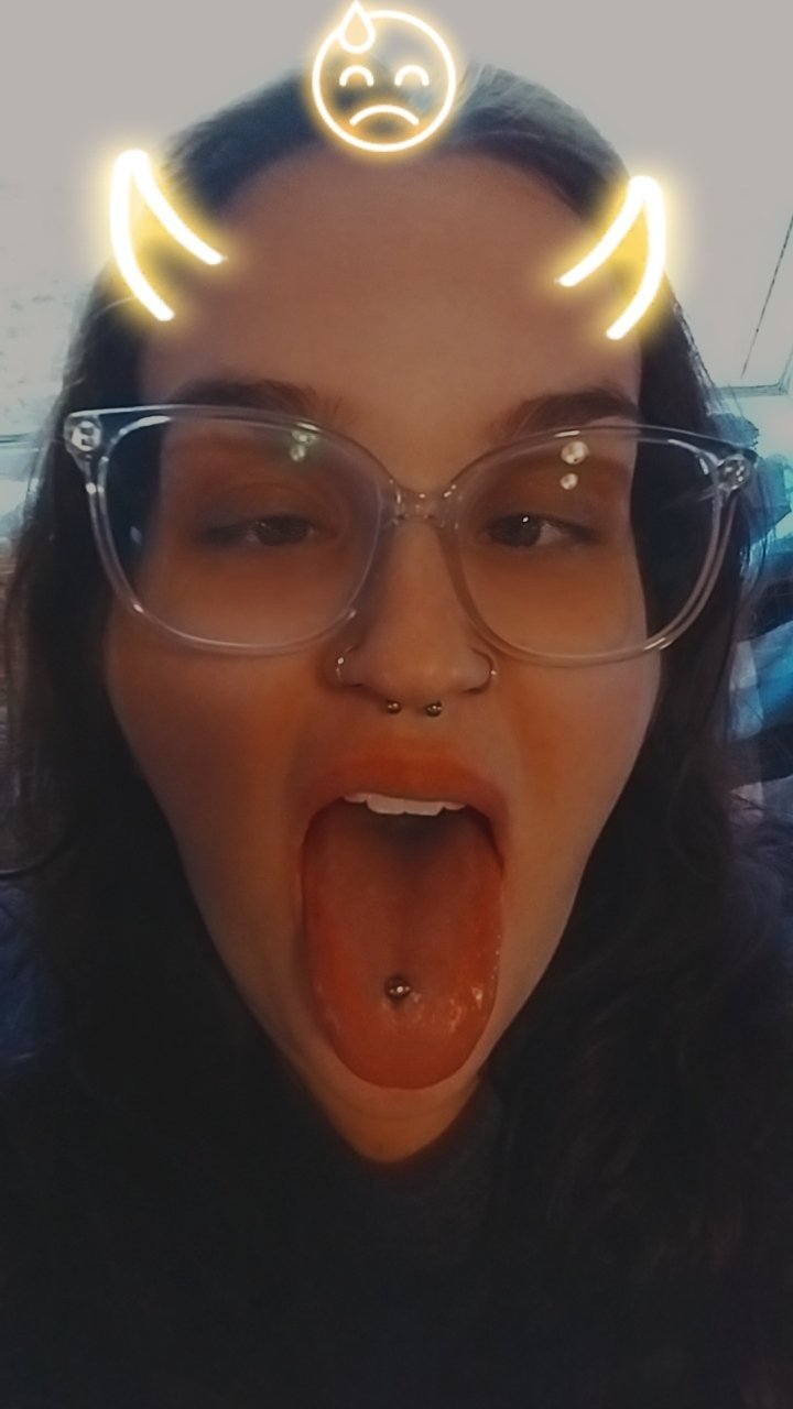 A naughty wife was sent to me as a pm #52vVi5BM