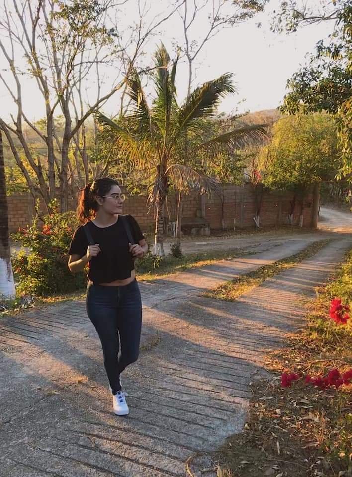 Flaquita mexicana niña bien de Tuxtla Gutiérrez chis. #4m8C9x0p