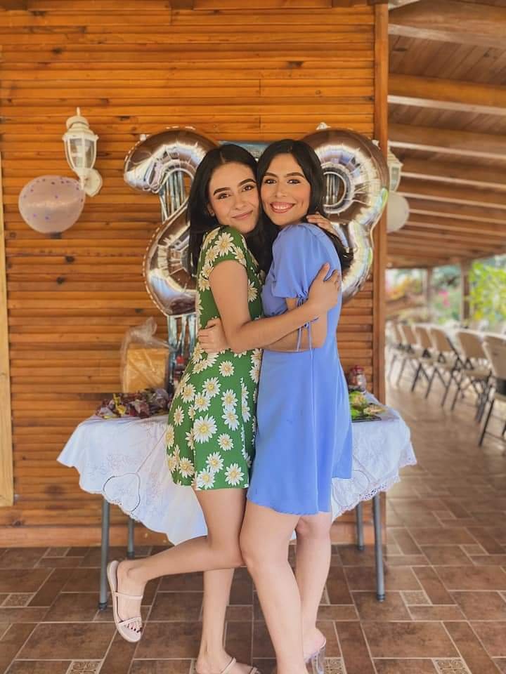 Flaquita mexicana niña bien de Tuxtla Gutiérrez chis. #7UW0mU9W