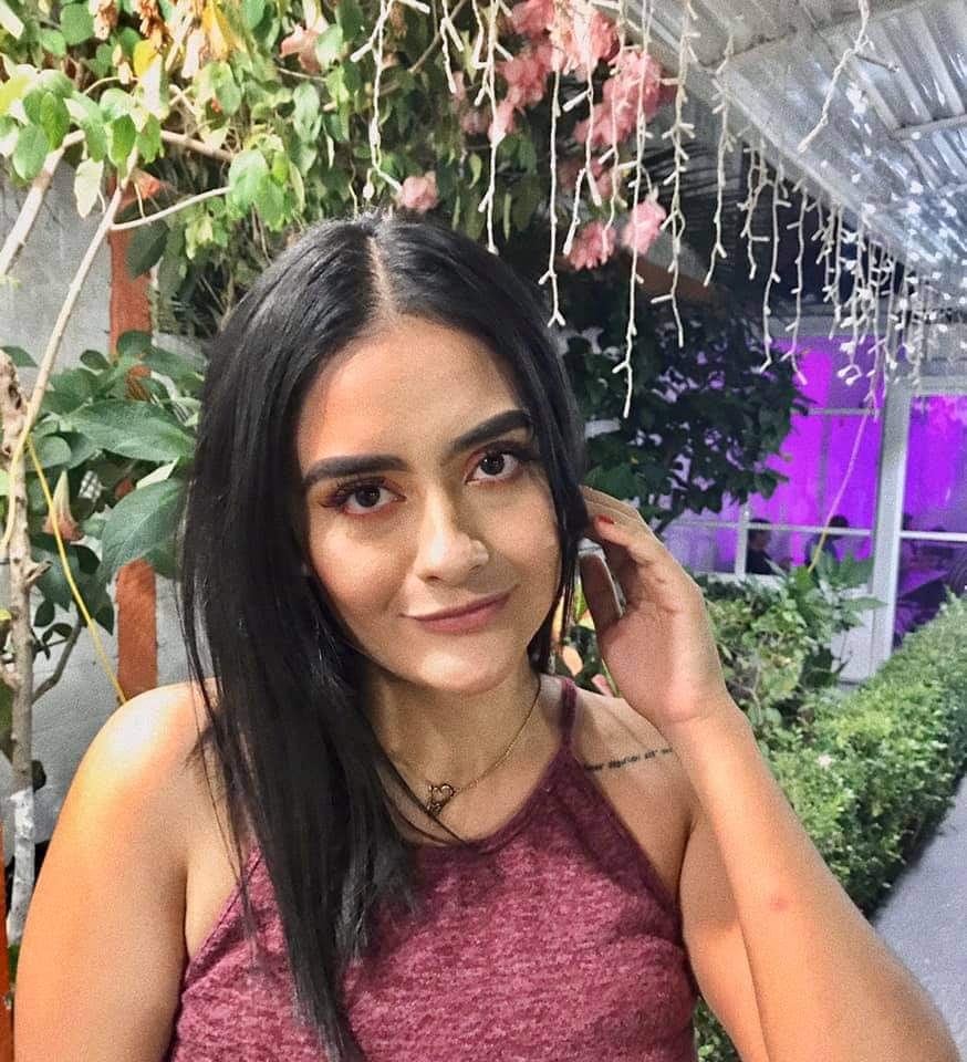 Flaquita mexicana niña bien de Tuxtla Gutiérrez chis. #zTDRY85w