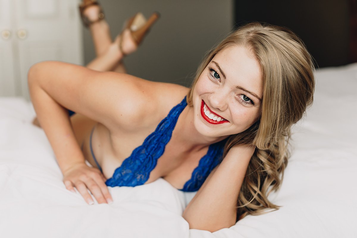 Sexy Louisa Boudoir Shoot #2m4y32Jx