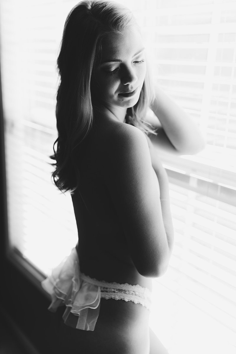 Sexy Louisa Boudoir Shoot #IEHxaovB