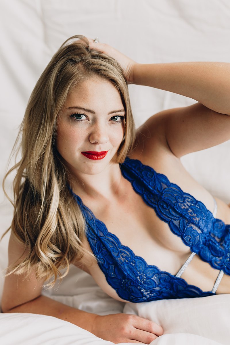 Sexy Louisa Boudoir Shoot #RRJimG1I