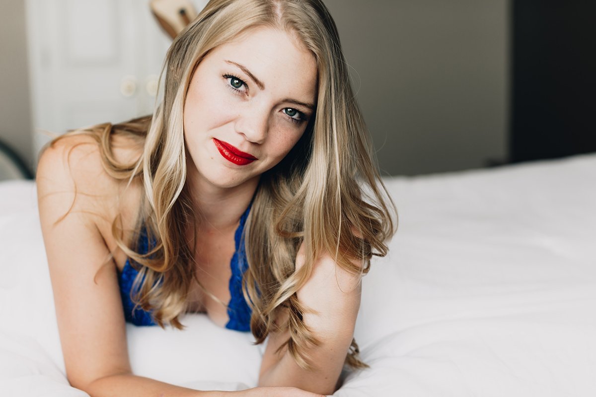 Sexy Louisa Boudoir Shoot #VywvMu23