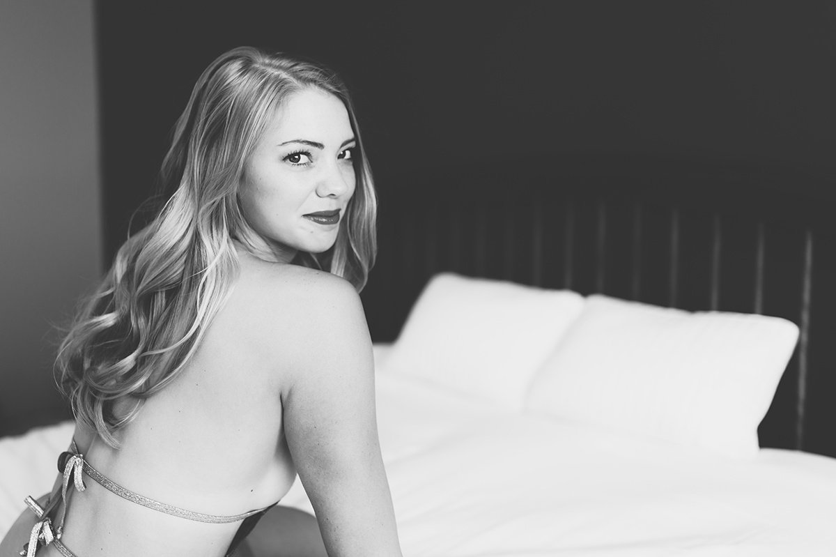 Sexy Louisa Boudoir Shoot #sWzIvRUo
