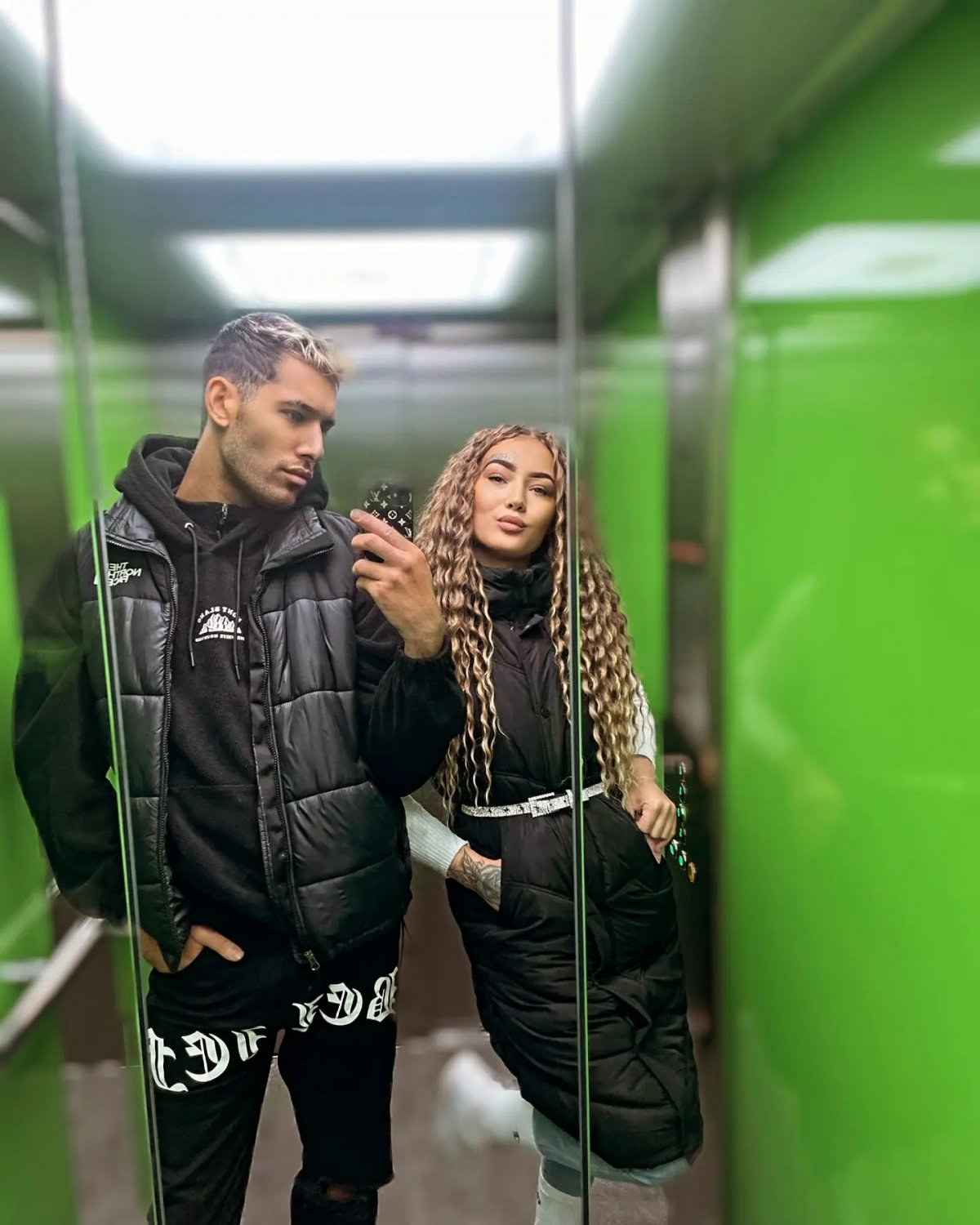 Disclosure #430: European twins #1nhnNQEC